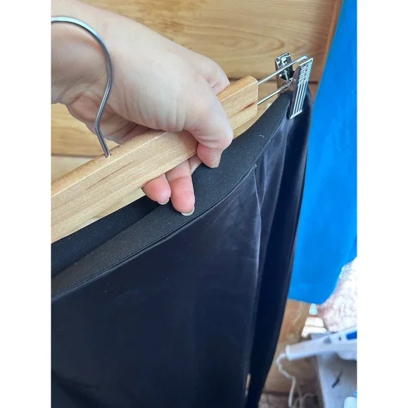 Black Satin Bias Cut Midi Skirt Slip Minimalist Y2K Chic Size MEdium - Picture 4 of 6